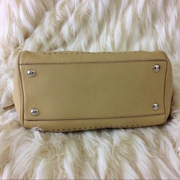 Coach Vintage Neutral Beige Sand Tan Cream Pebbled Leather Hand Bag Purse - Picture 4 of 8